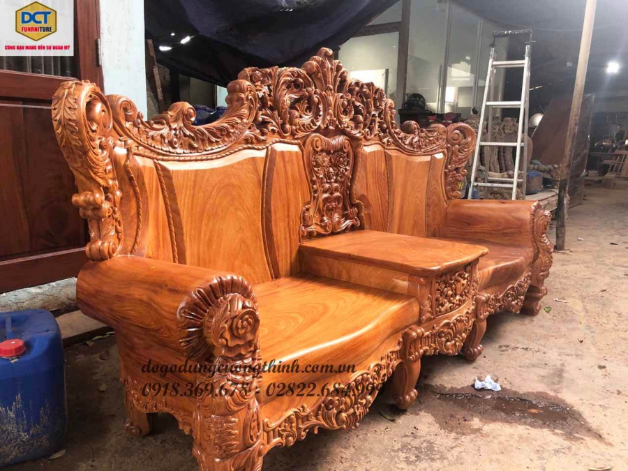 bàn ghế sofa hoàng gia
